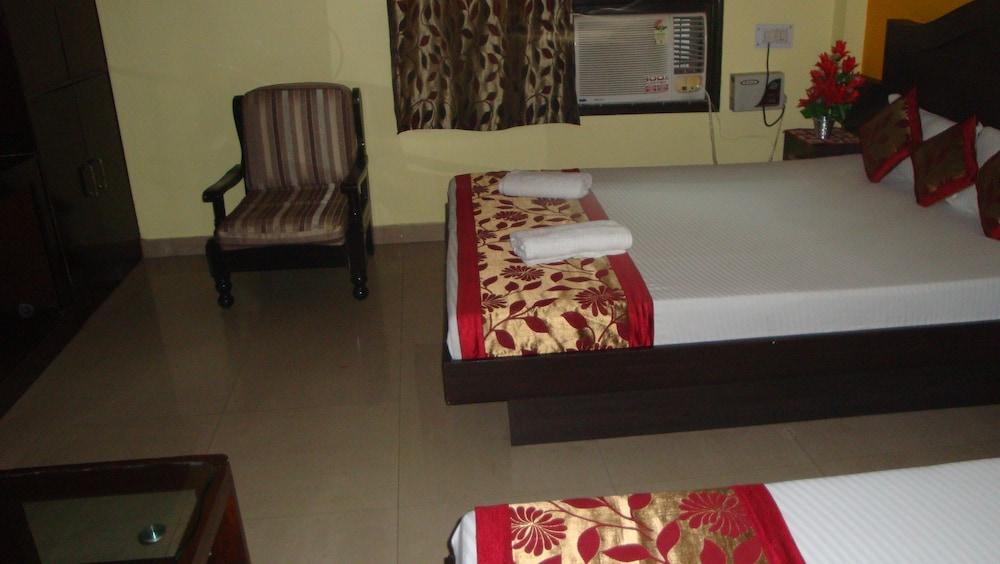 Su Shree Continental 5 Minutes Walk From Railway Station Hotel 3*