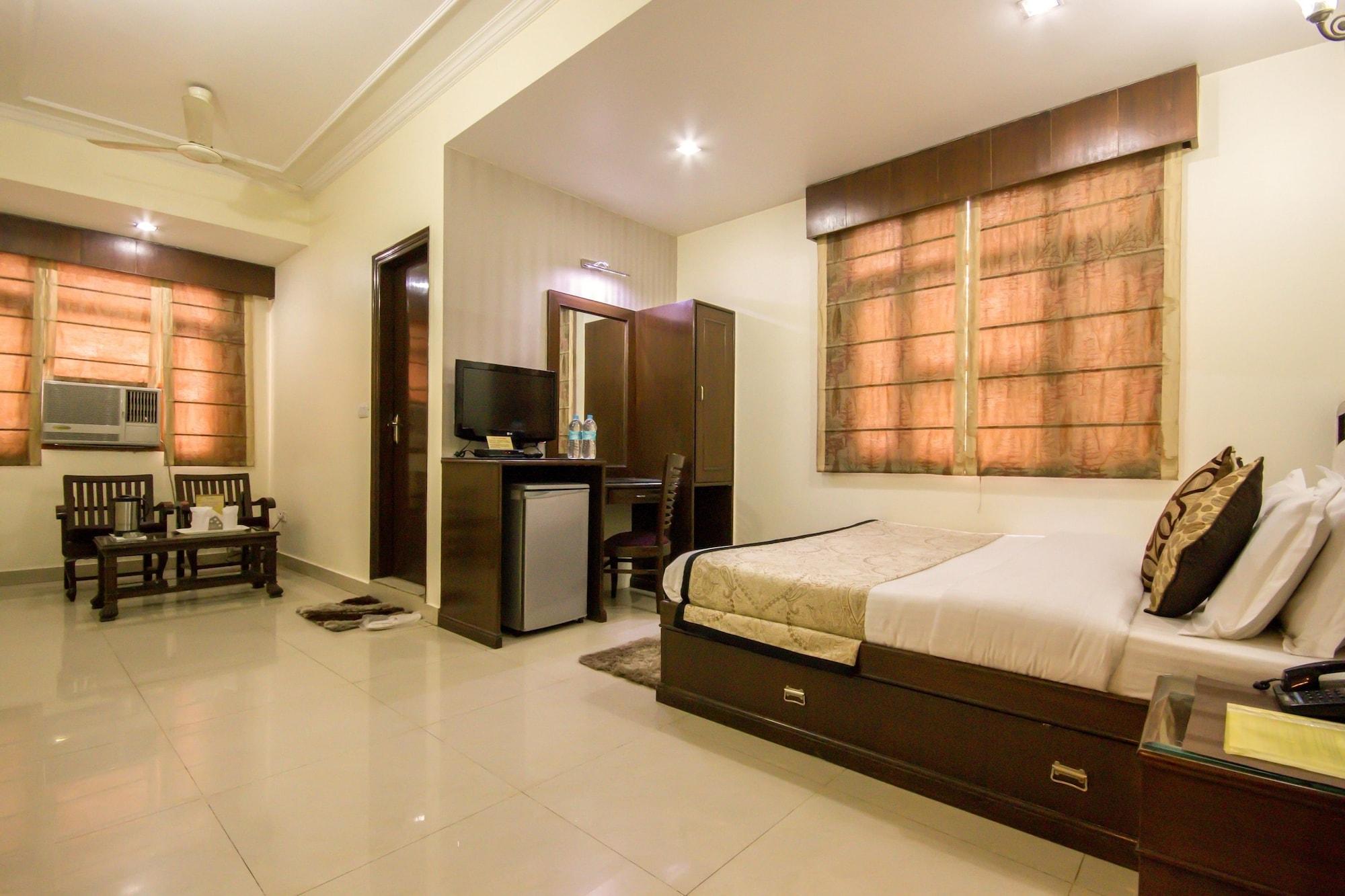 Grand Park 3*