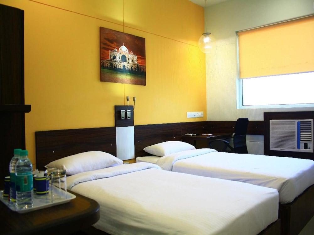 Hotel East Delhi