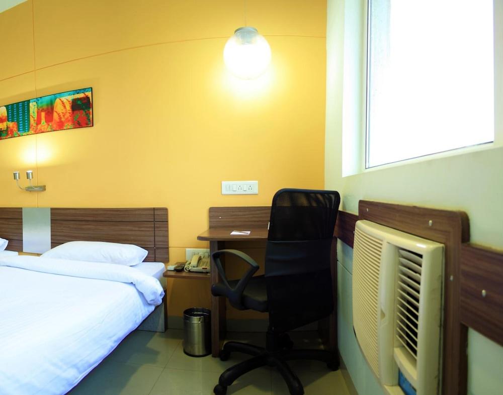 Hotel East Delhi Nova Deli