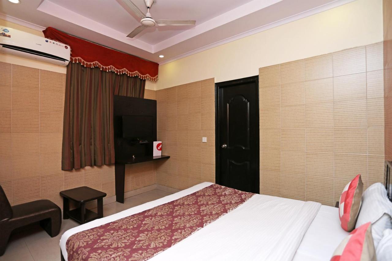 Oyo Flagship 14164 Satwah 29 Hotel 3*