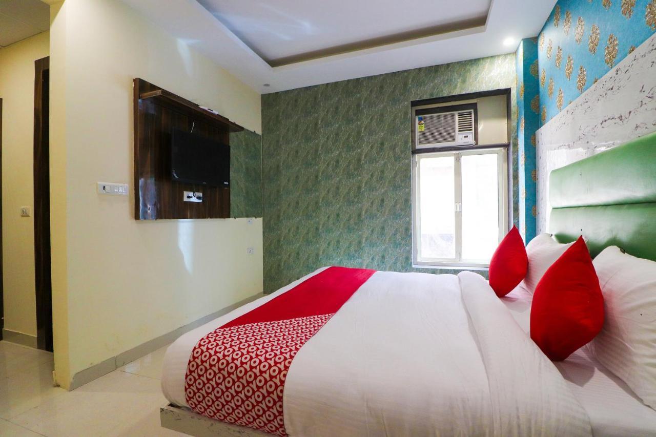 Hotel Oyo 29271 Smart City
