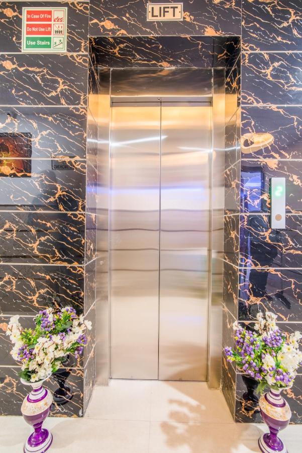 Hotel Festival Mahipalpur Delhi Airport - Near Delhi Aerocity 3*