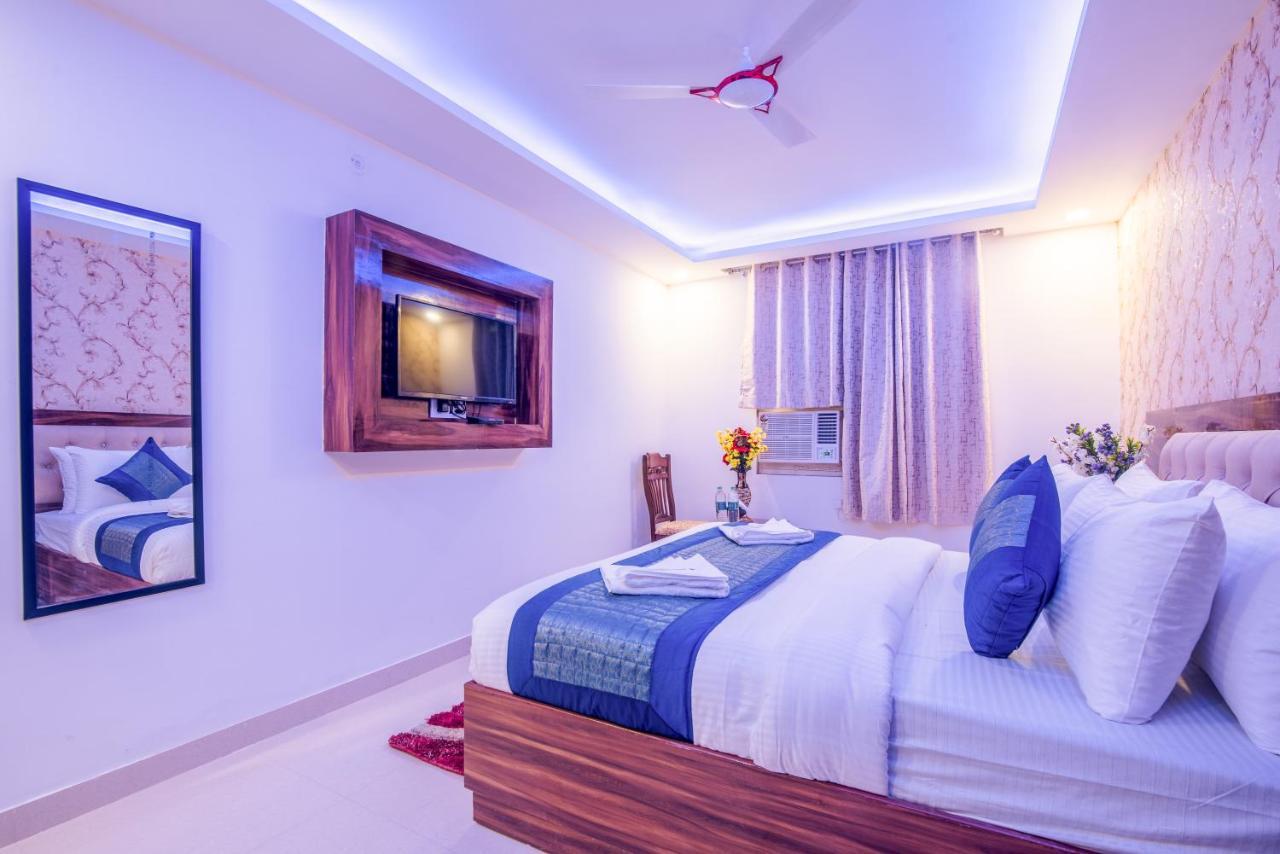 Hotel Festival Mahipalpur Delhi Airport - Near Delhi Aerocity Hotel 3*