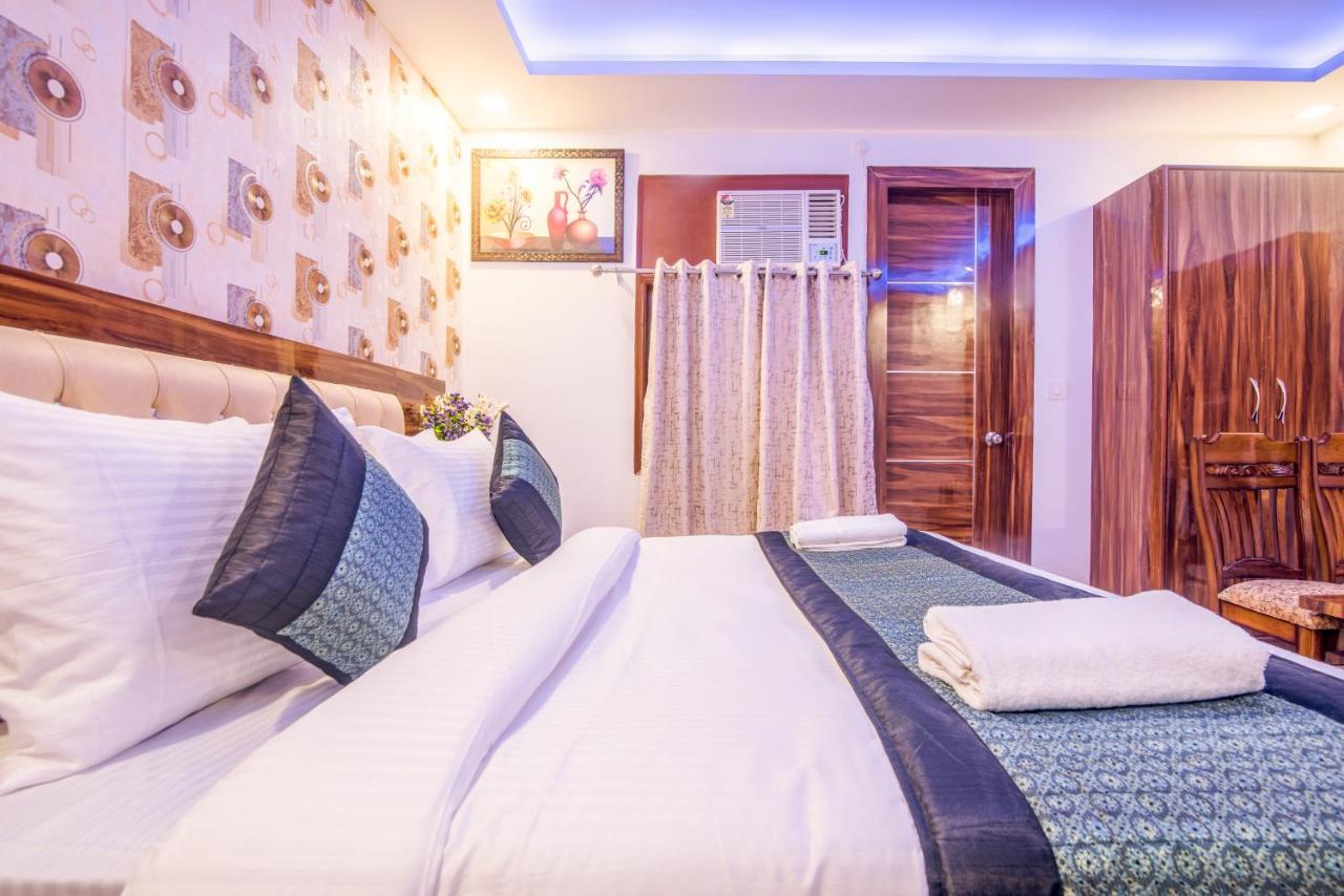Hotel Festival Mahipalpur Delhi Airport - Near Delhi Aerocity 3*