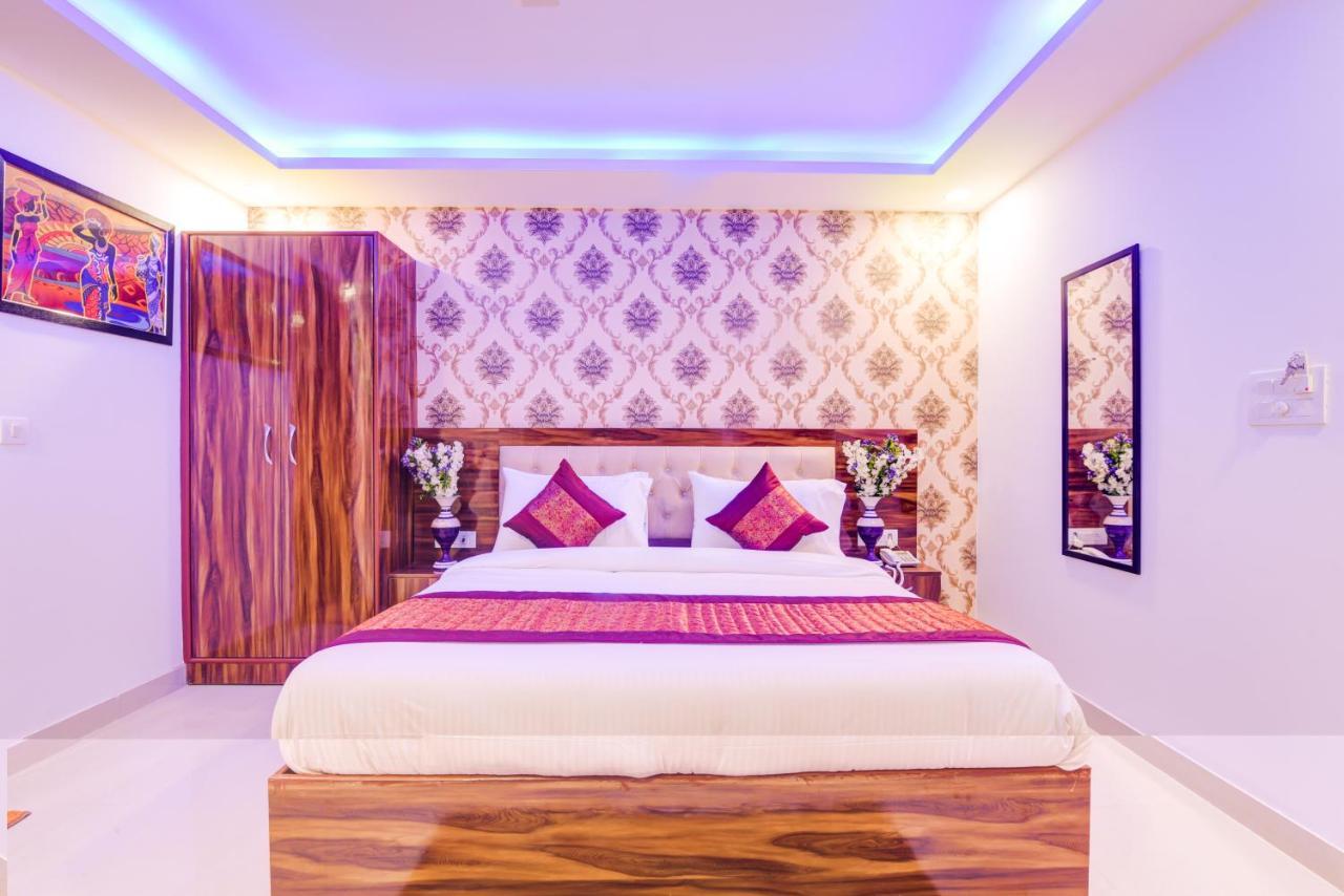 Hotel Festival Mahipalpur Delhi Airport - Near Delhi Aerocity Hotel 3*