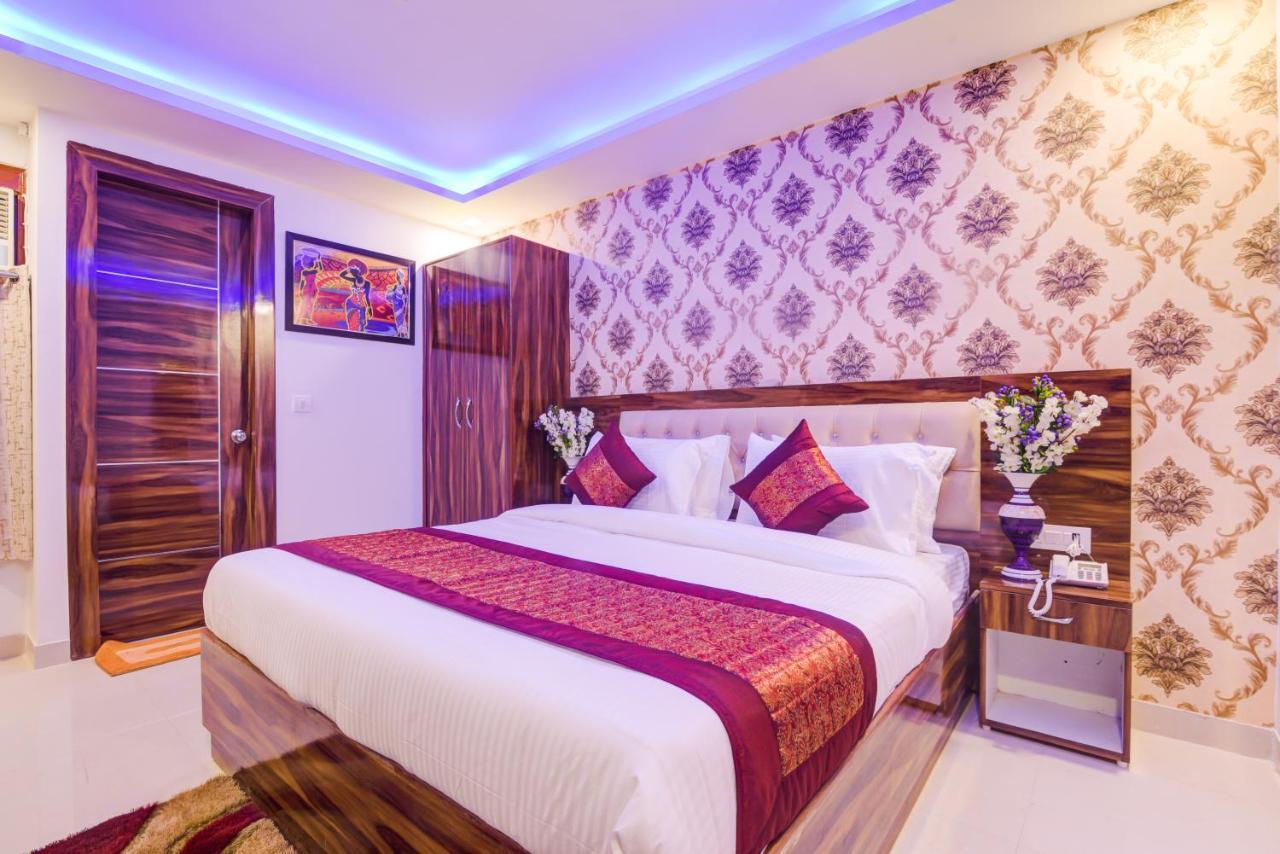 Hotel Festival Mahipalpur Delhi Airport - Near Delhi Aerocity Hotel