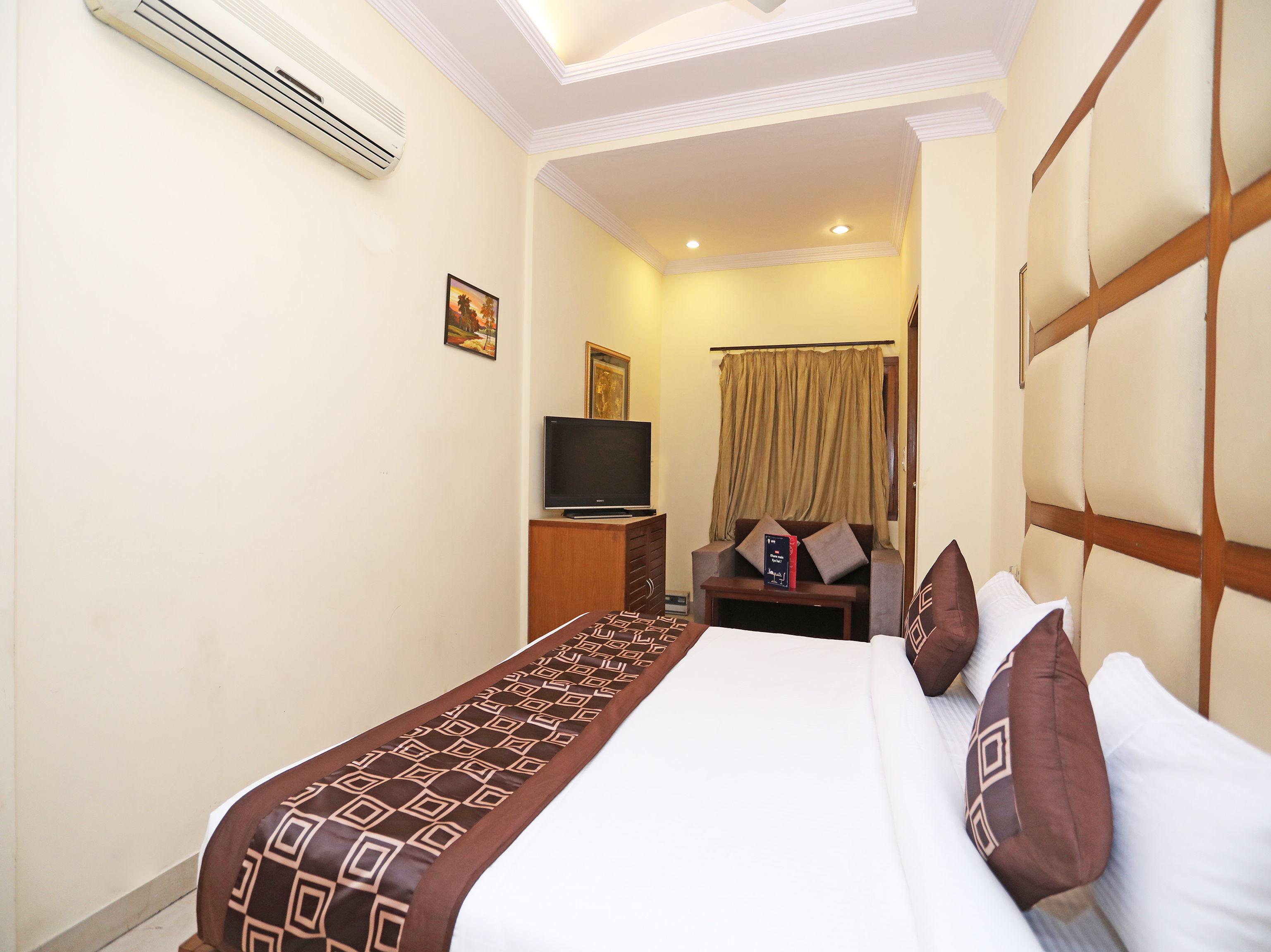 Capital O 10750 Vivek New Delhi
