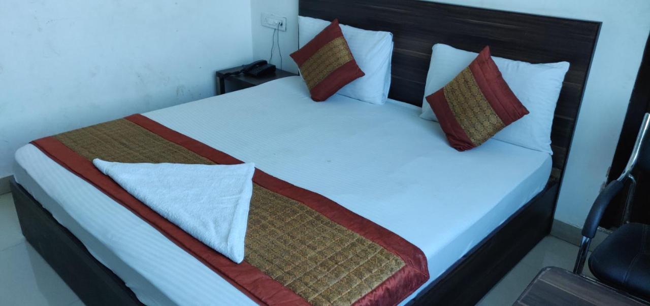 Hotel Lotus Suites At Delhi Airport