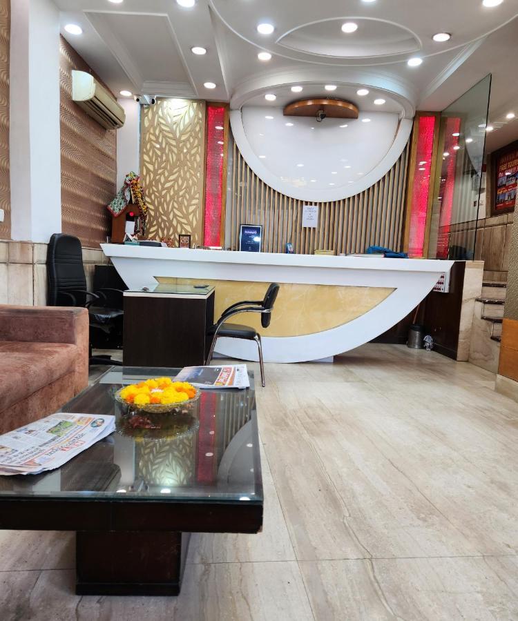 Delhi Heart At Railway Station Hotel 3*