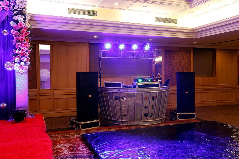 Townhouse 517 La Sapphire Near Delhi Airport 4* New Delhi