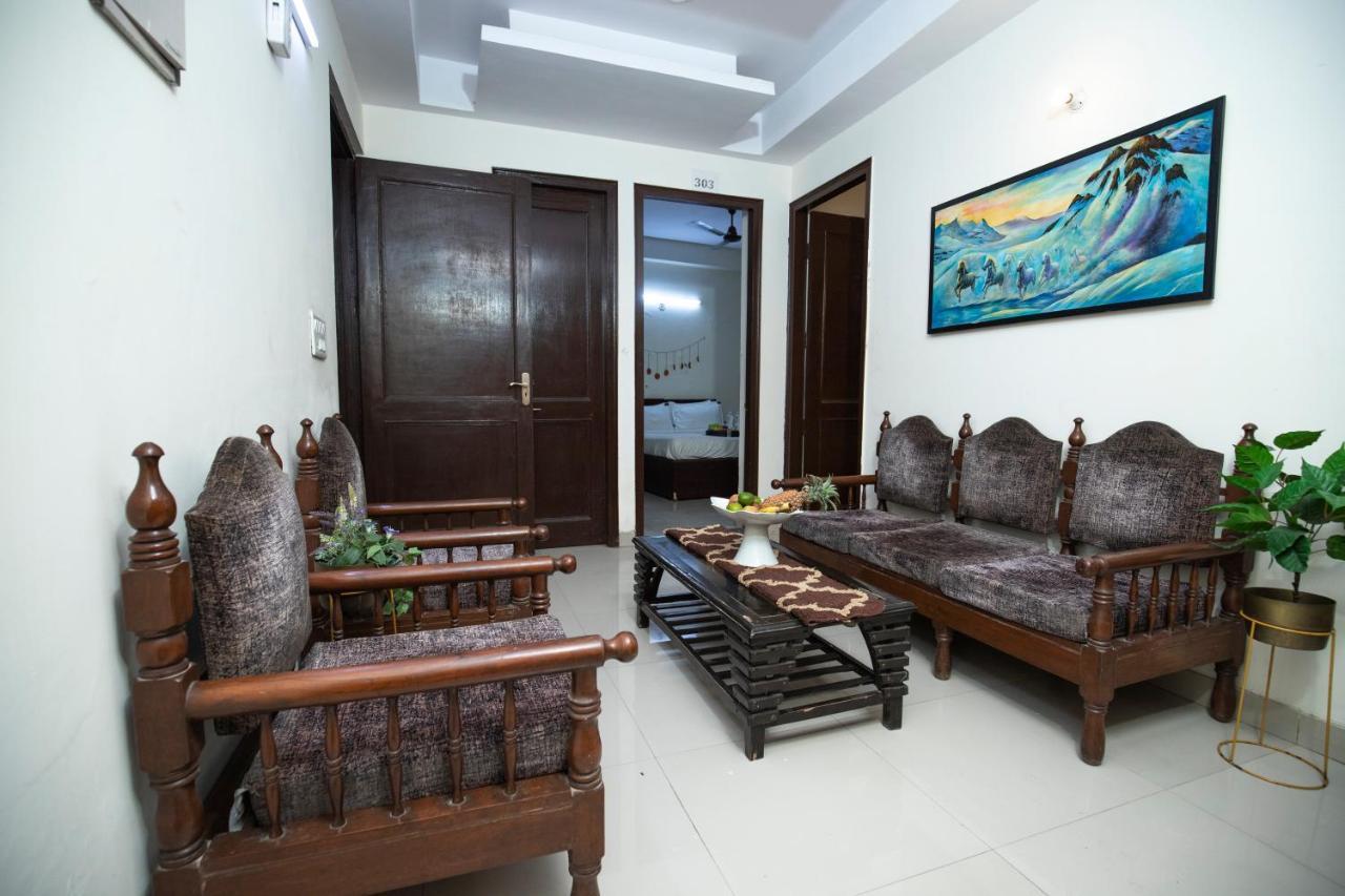 Royale Avenue 3*