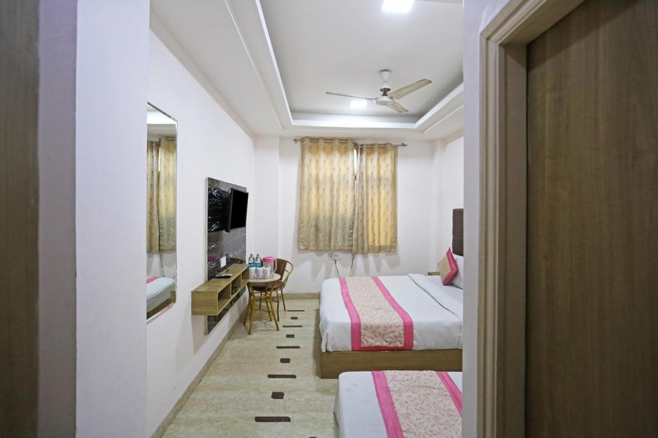 Hotel Sterling Inn,