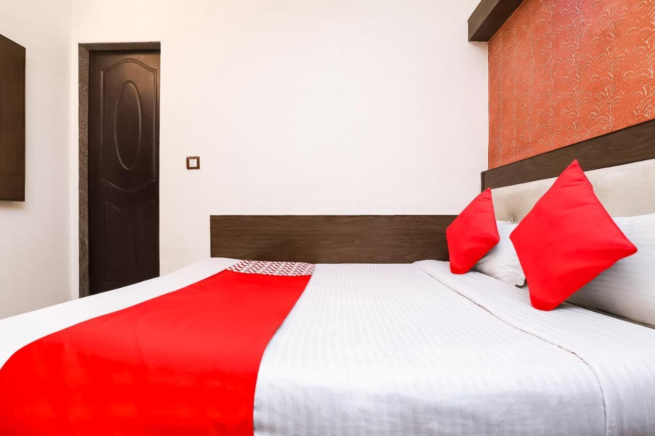 Bed & Breakfast Shiv Palace *