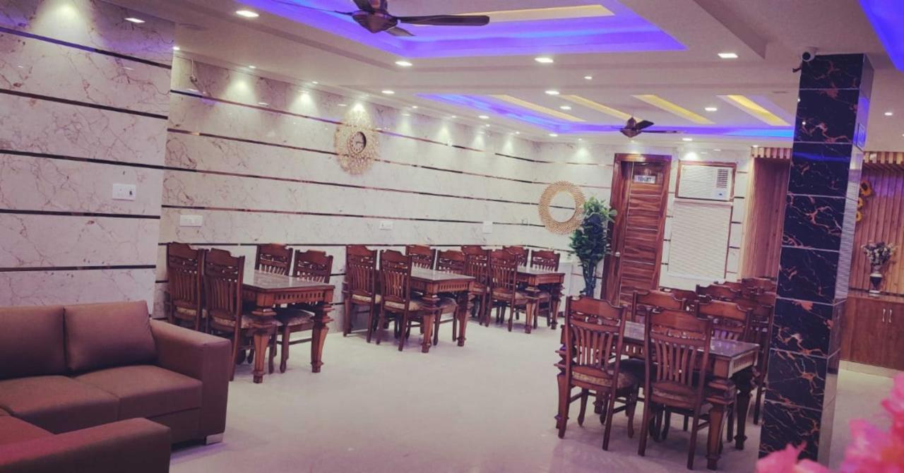 Fabexpress Pearl Robe Hotel 3*