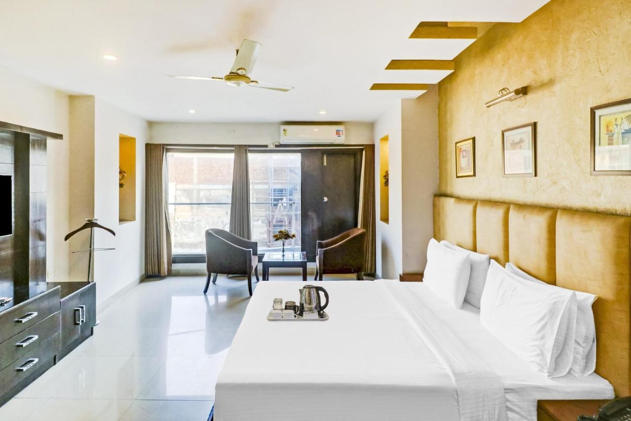 Townhouse 517 La Sapphire Near Delhi Airport New Delhi