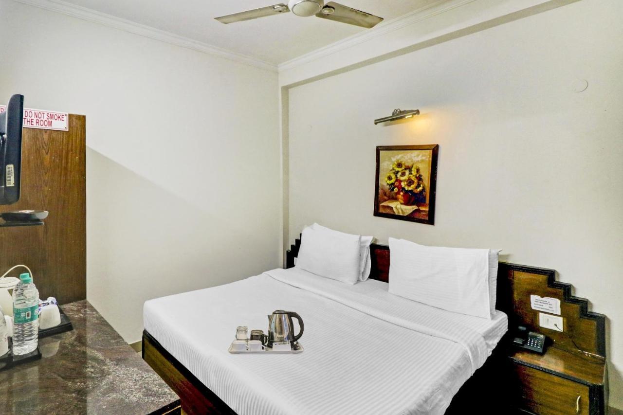 Townhouse 517 La Sapphire Near Delhi Airport 4*