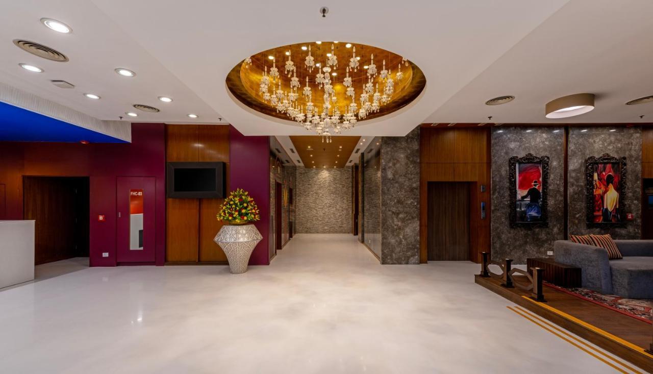 Zone Connect By The Park Saket 5*