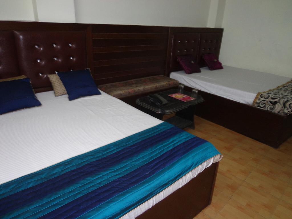 Flagship Hotel International Neelam Suites Near Jama Masjid New Delhi
