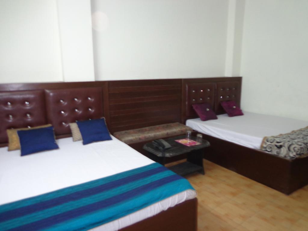 Hotel Flagship Hotel International Neelam Suites Near Jama Masjid 2*