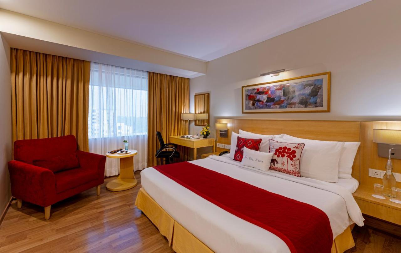 Zone Connect By The Park Saket Hotel