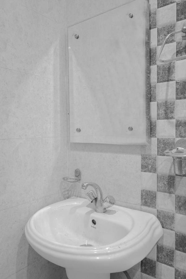 Roomshala 072 Starlight 3*