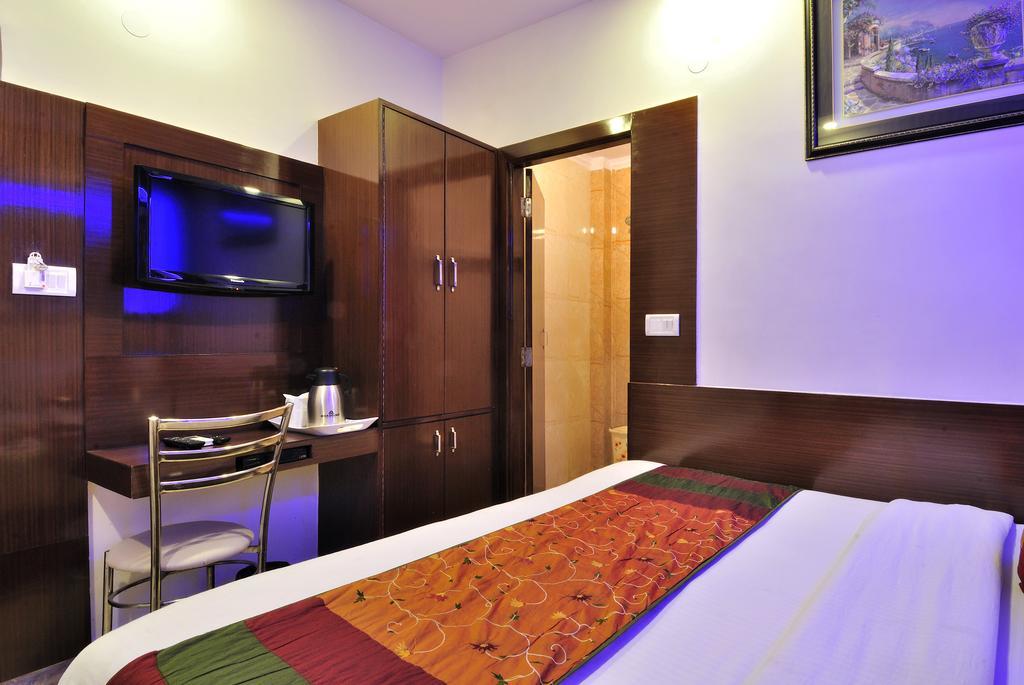 Nirmal Mahal - Paharganj - 3*