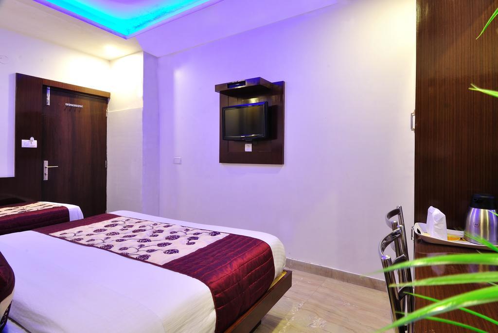 Hotel Nirmal Mahal - Paharganj - Nova Deli
