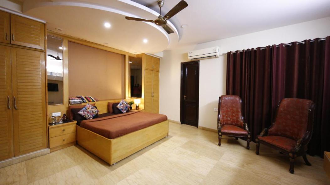 Divine Rajouri Garden