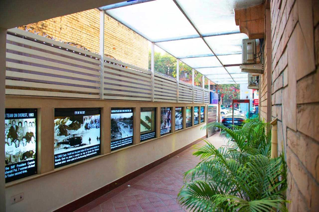 Hotel The Legend Delhi 3*
