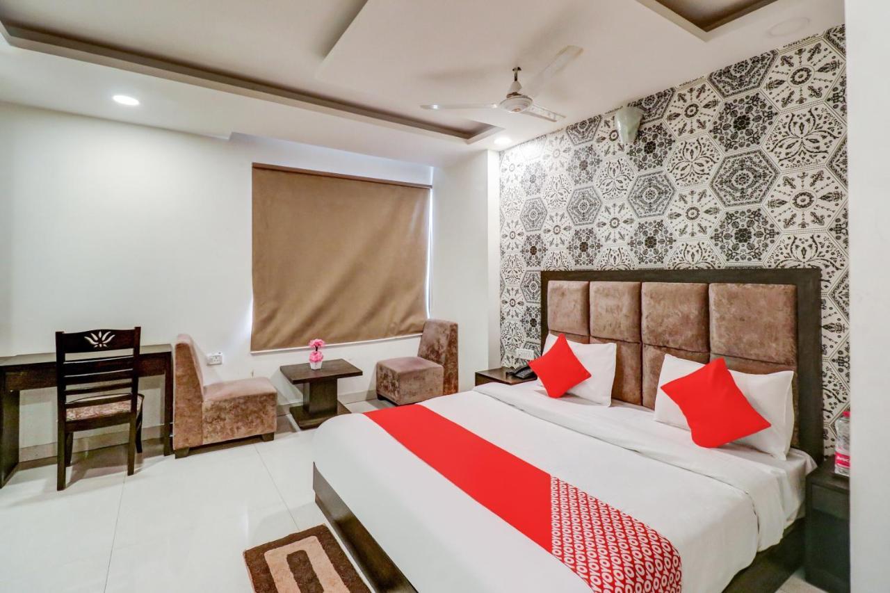 Oyo Olive New Delhi