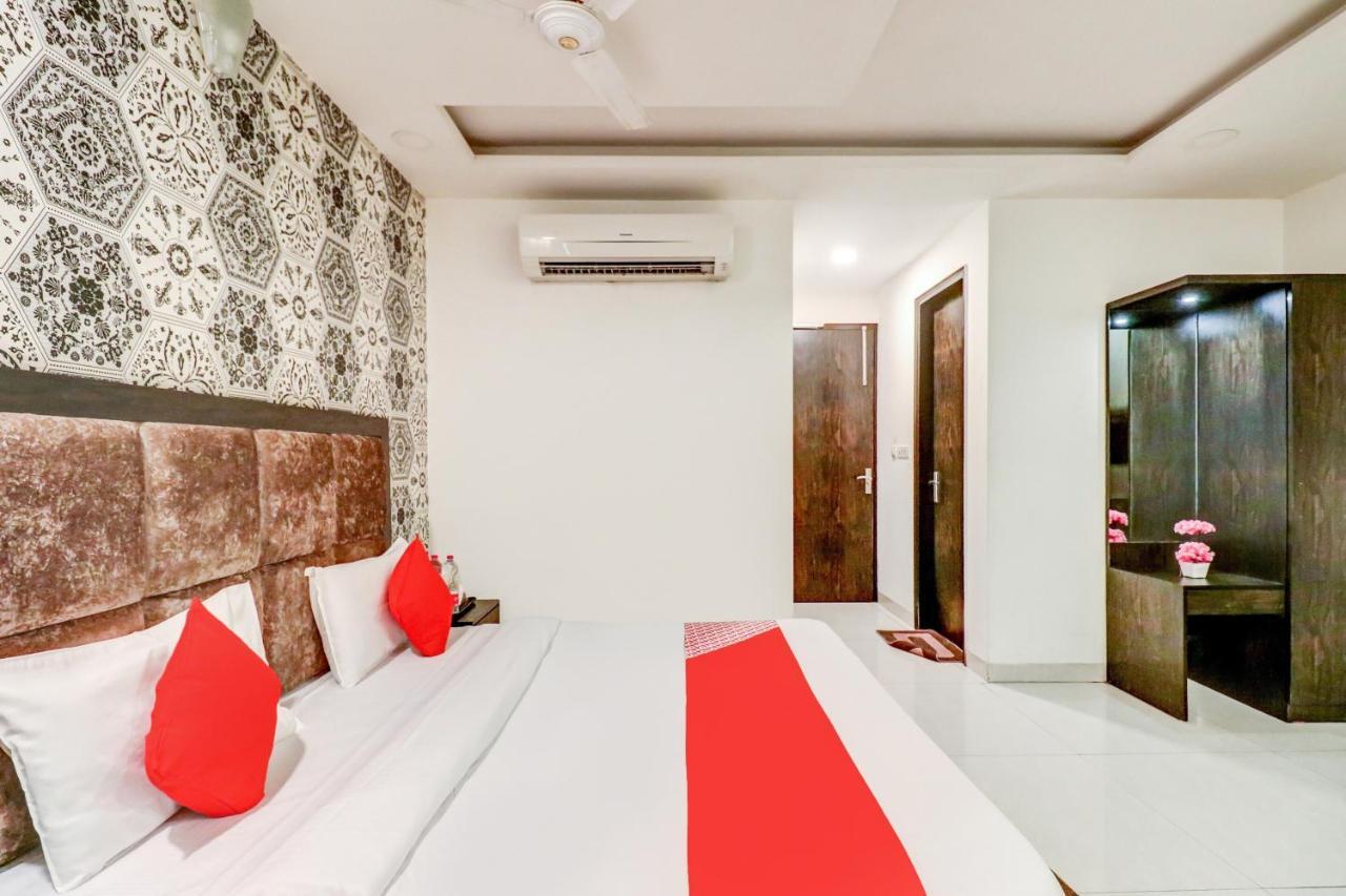 Oyo Olive Hotel