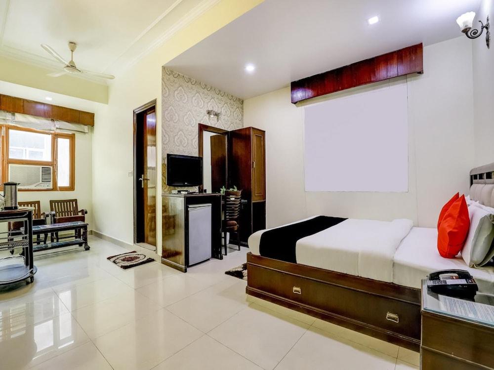 Grand Park Hotel 3*