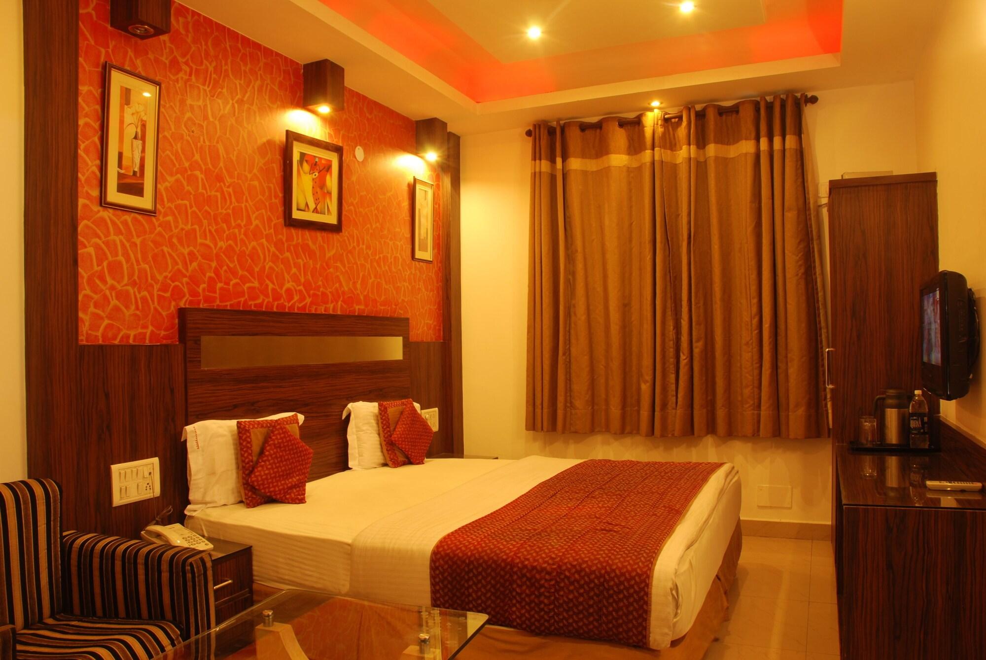 Baba Deluxe Near Railway Station And Center -by Rcg Hotel New Delhi