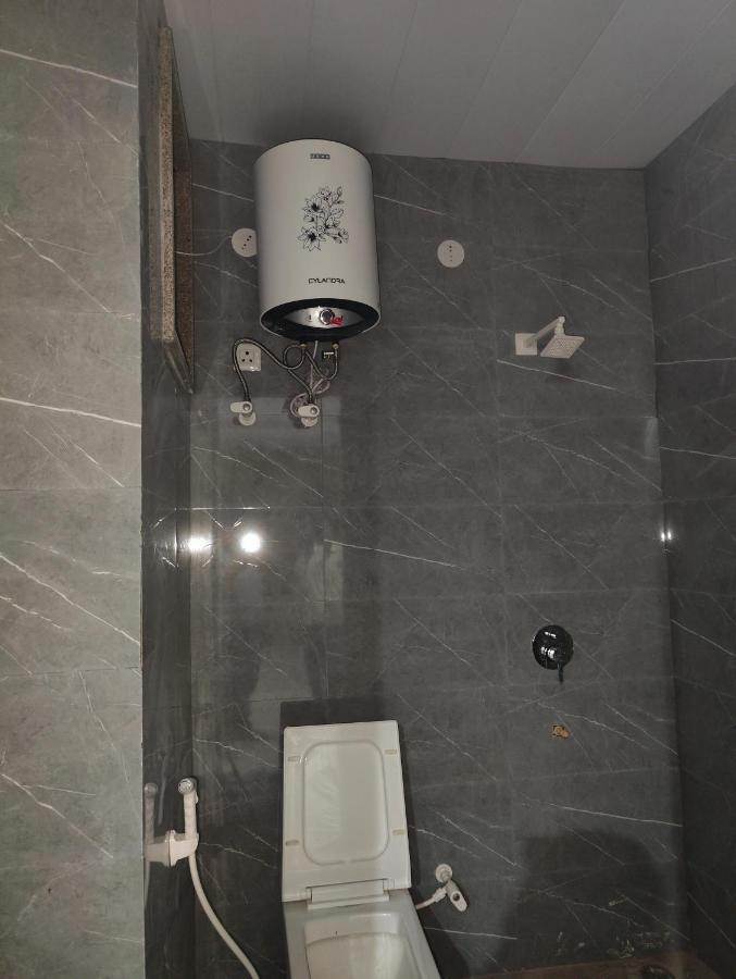 Hotel D'capitol Suites Delhi Aerocity Nova Deli