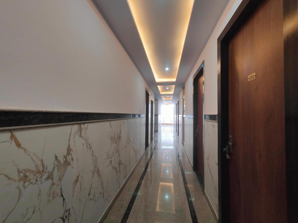 D'capitol Suites Delhi Aerocity 4*