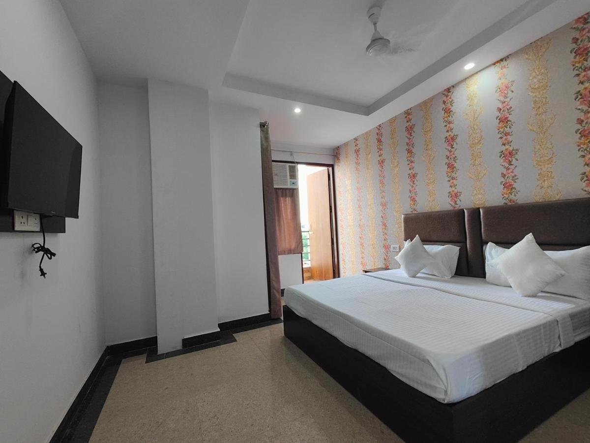 Hotel D'capitol Suites Delhi Aerocity Nova Deli