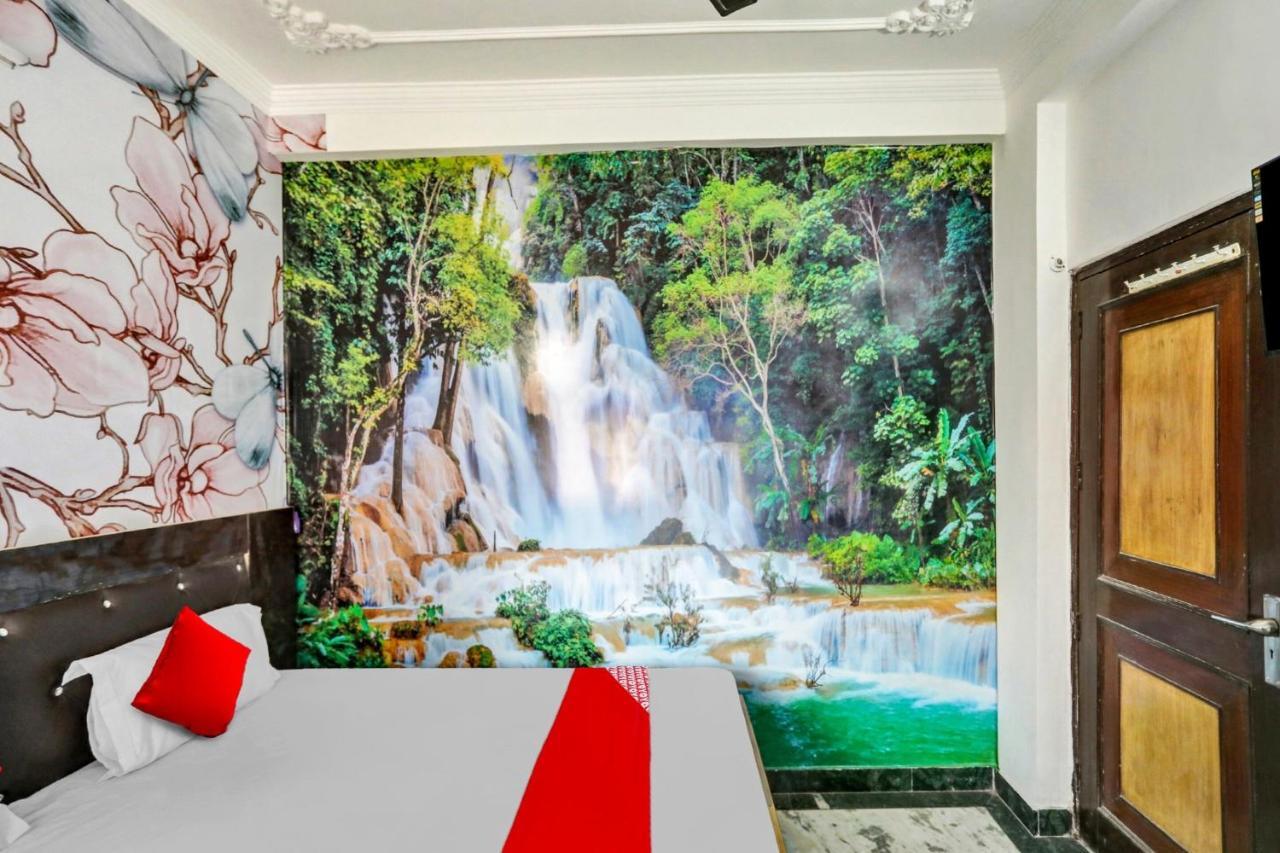 Super Oyo O Red Apple Hotel
