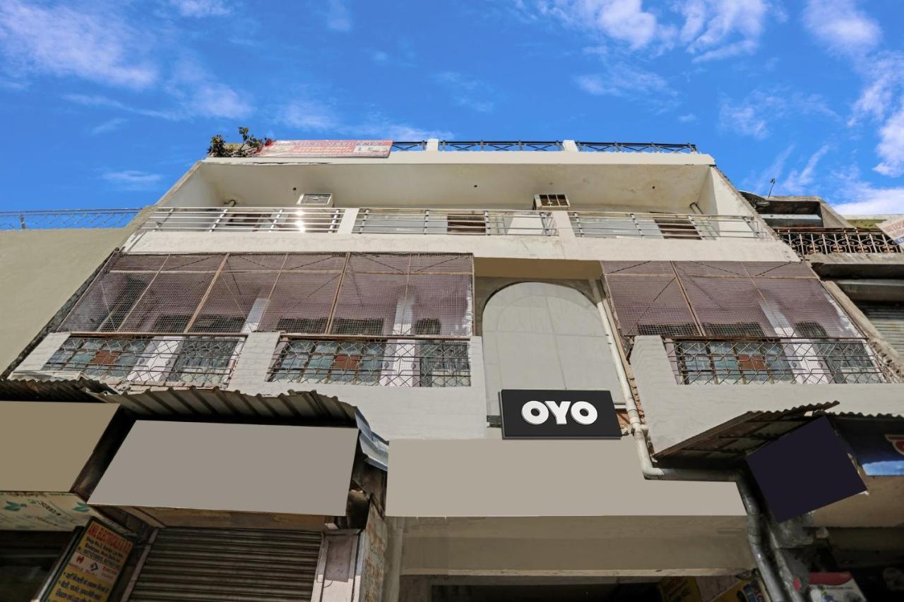 Super Oyo O Red Apple New Delhi