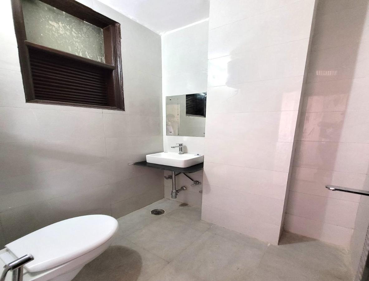Anchal Dx Hotel 3*