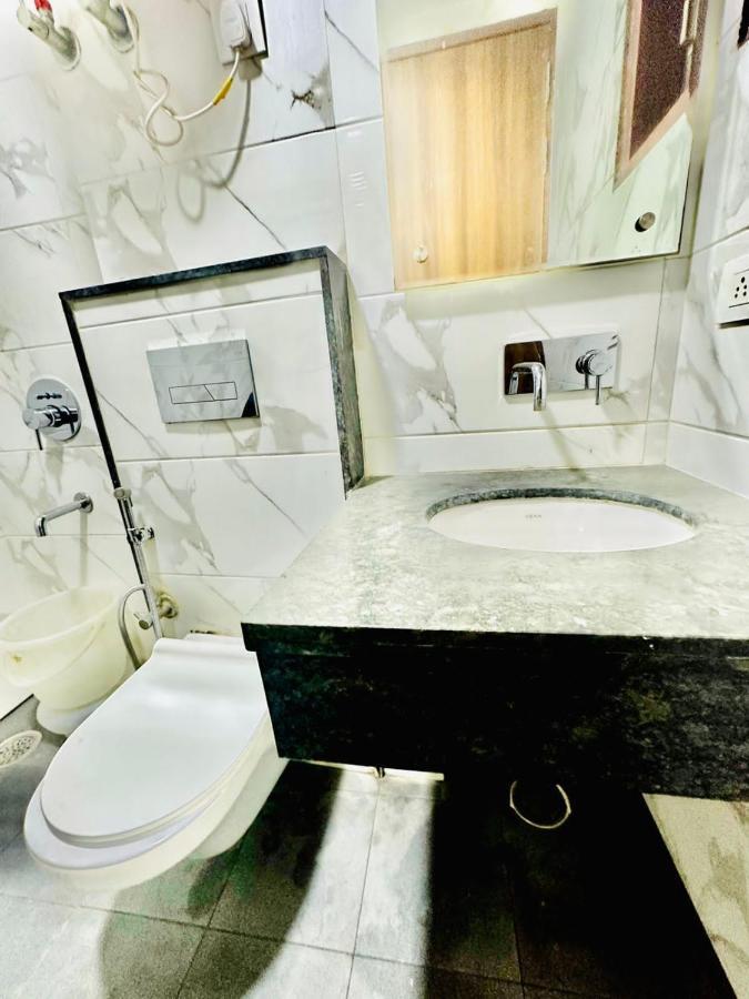 Hotel Glace International Near Delhi Airport