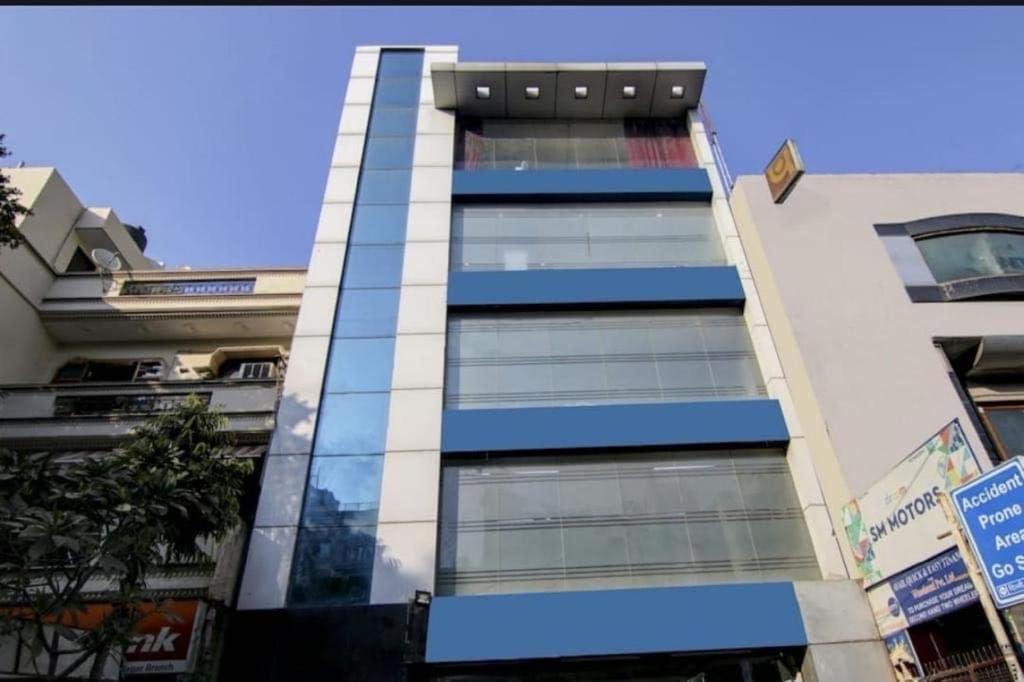 Oyo Luxury Retreat Hotel