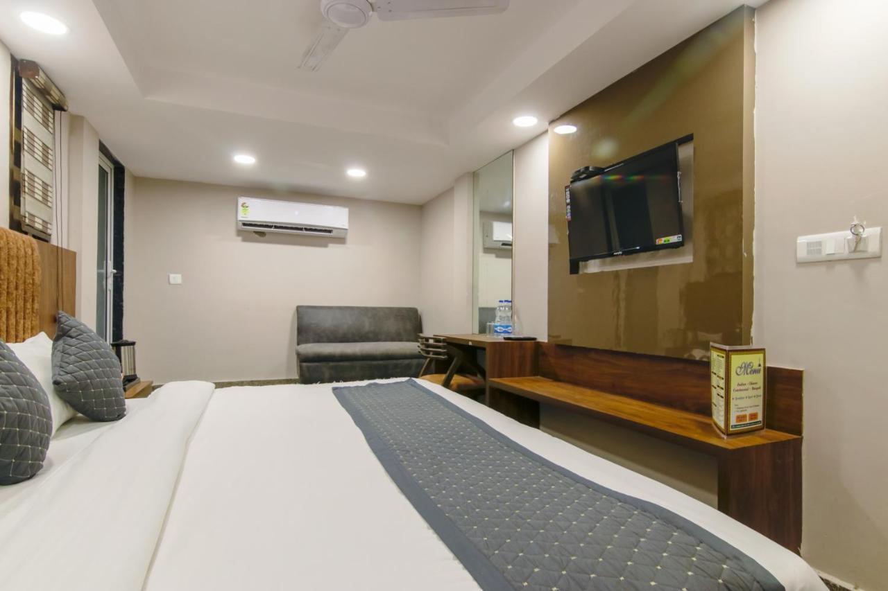 Anand - Walk In From Railway Station Hotel 3*