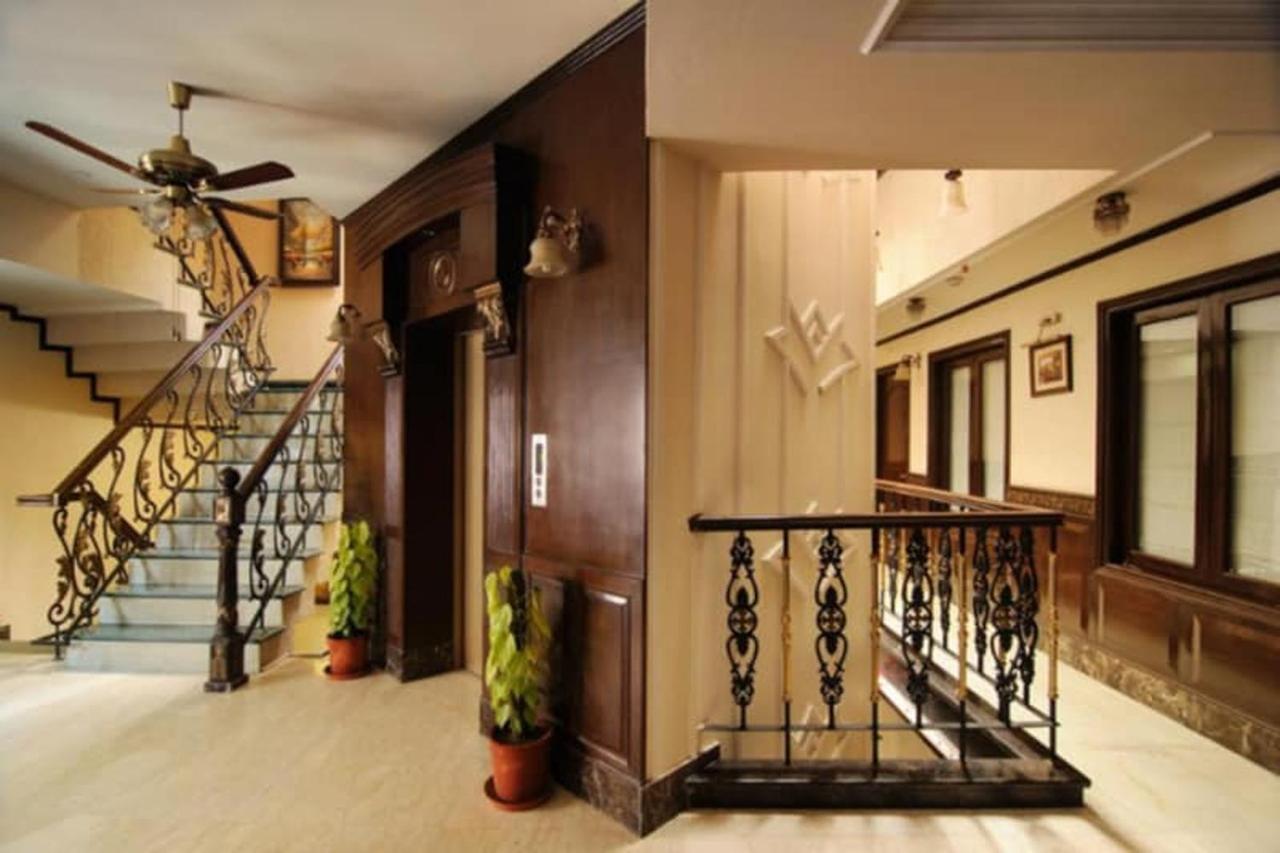 Greenleaf And Suites, Kalkaji Hotel 3*