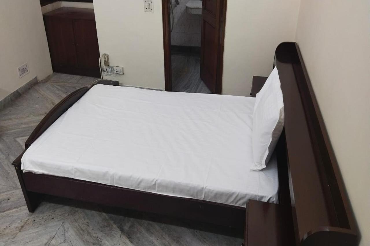 Greenleaf And Suites, Kalkaji Hotel