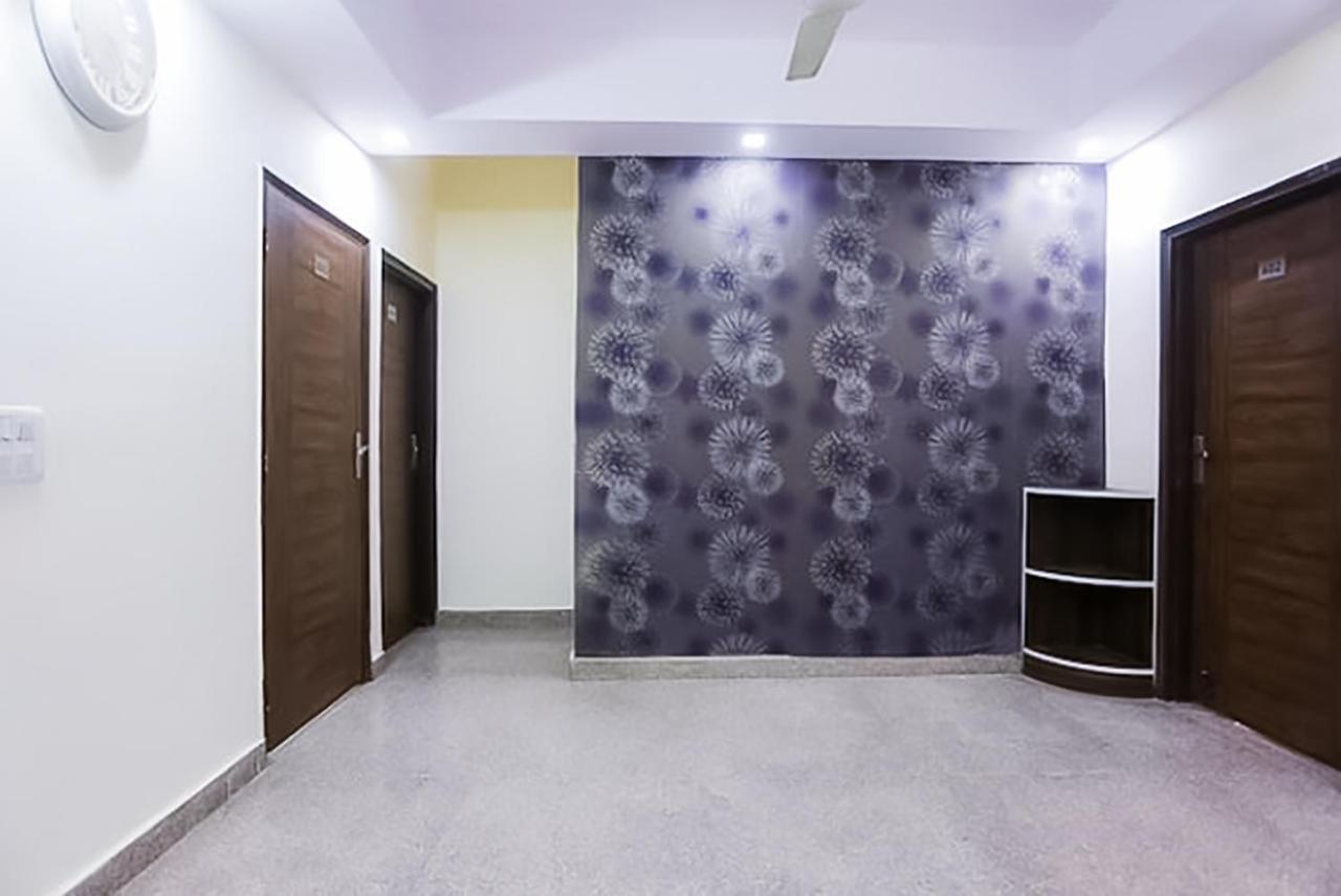 Hotel Fly Near Laxmi Nagar Metro Station