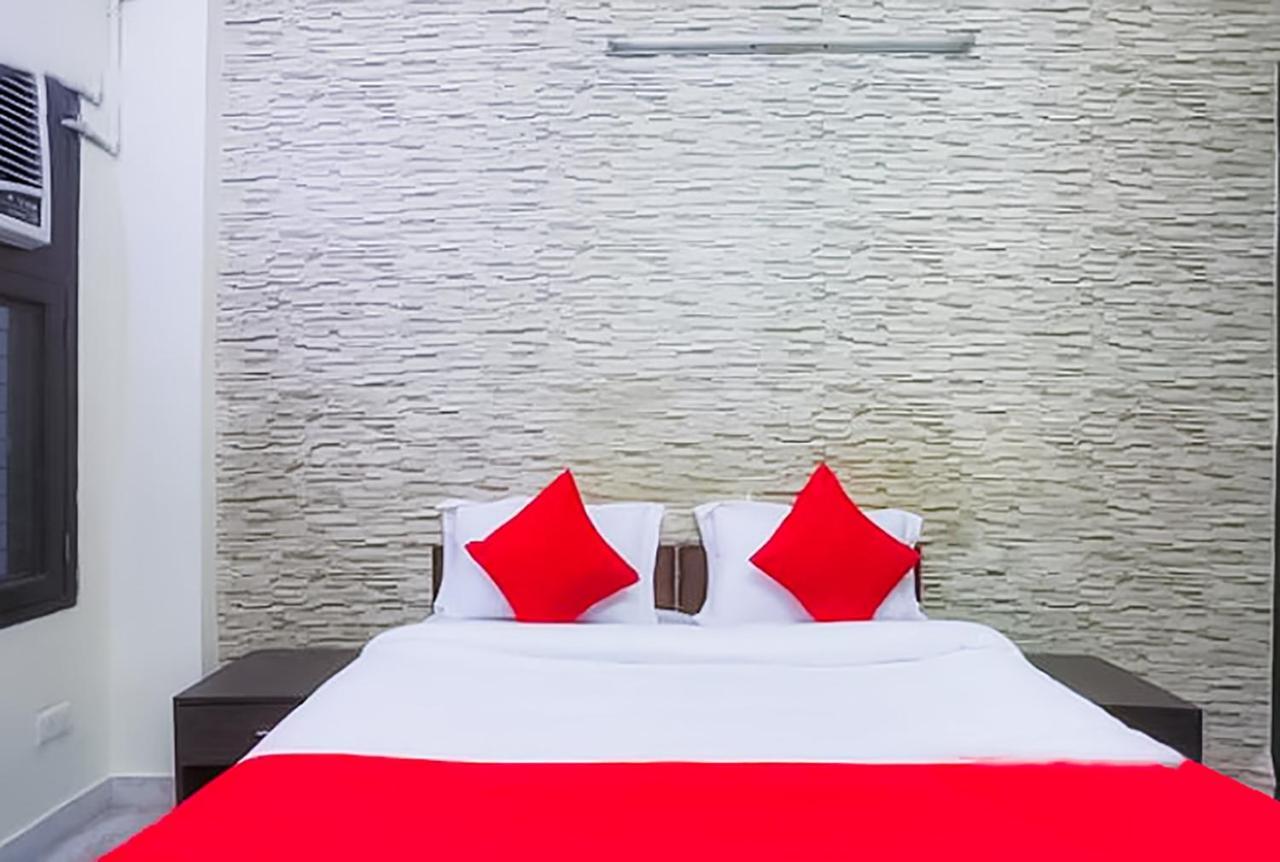 Hotel Fly Near Laxmi Nagar Metro Station