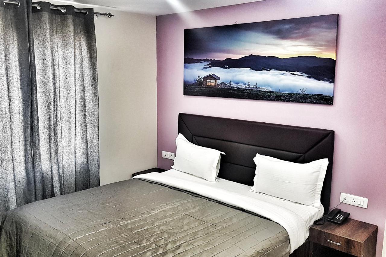 Delhi Aerocity, Nh 48 Hotel