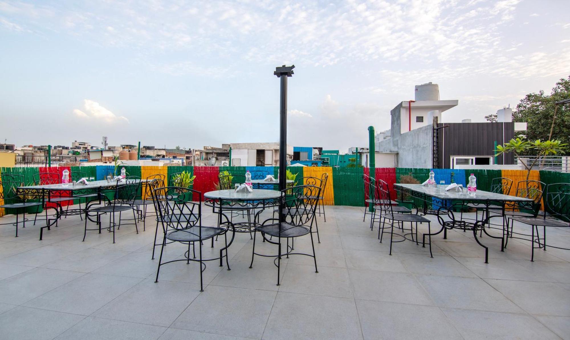 Hotel Treebo Paras International Delhi (National Capital Territory of India)