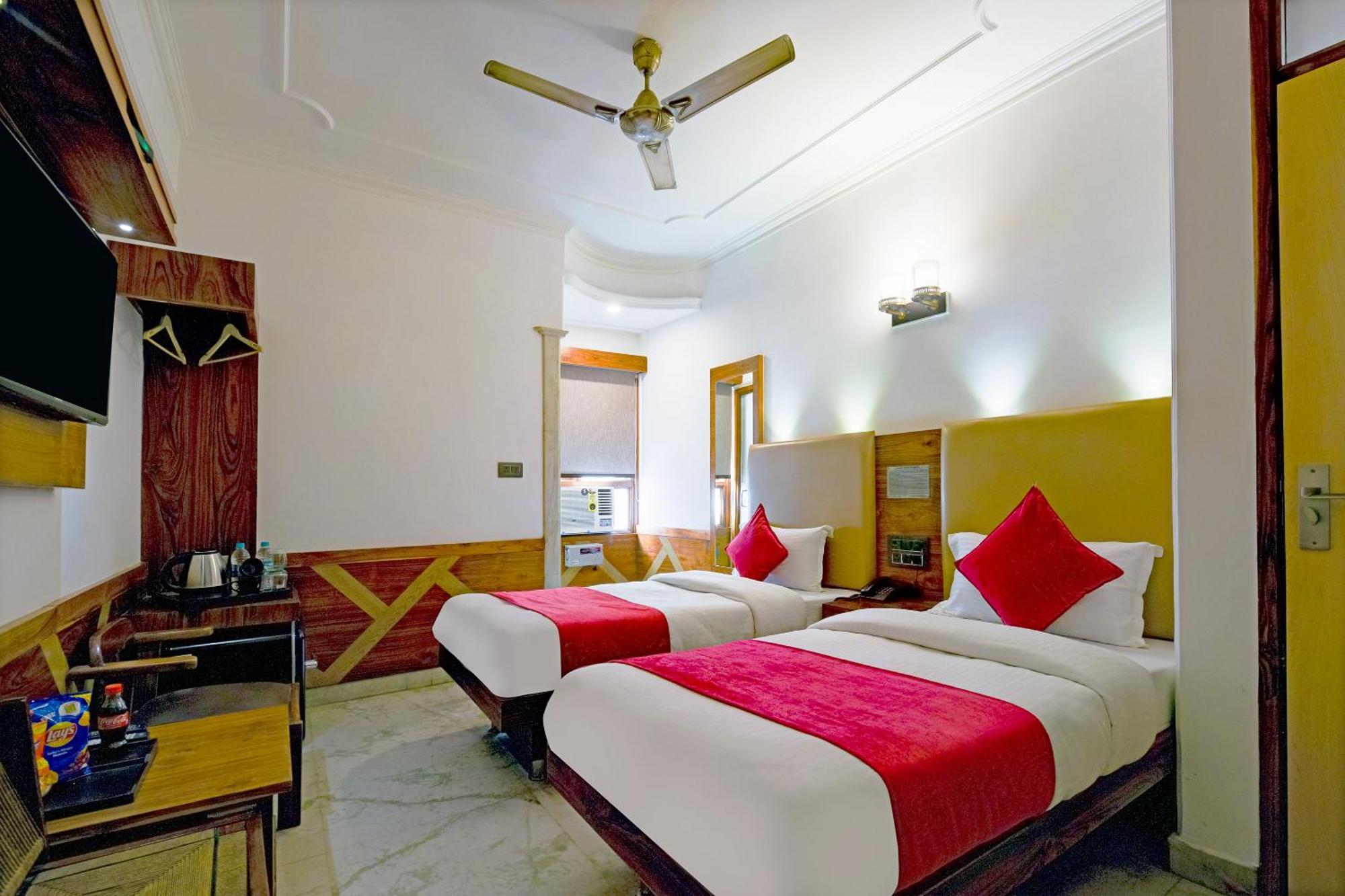 Yes Please -new Delhi New Delhi